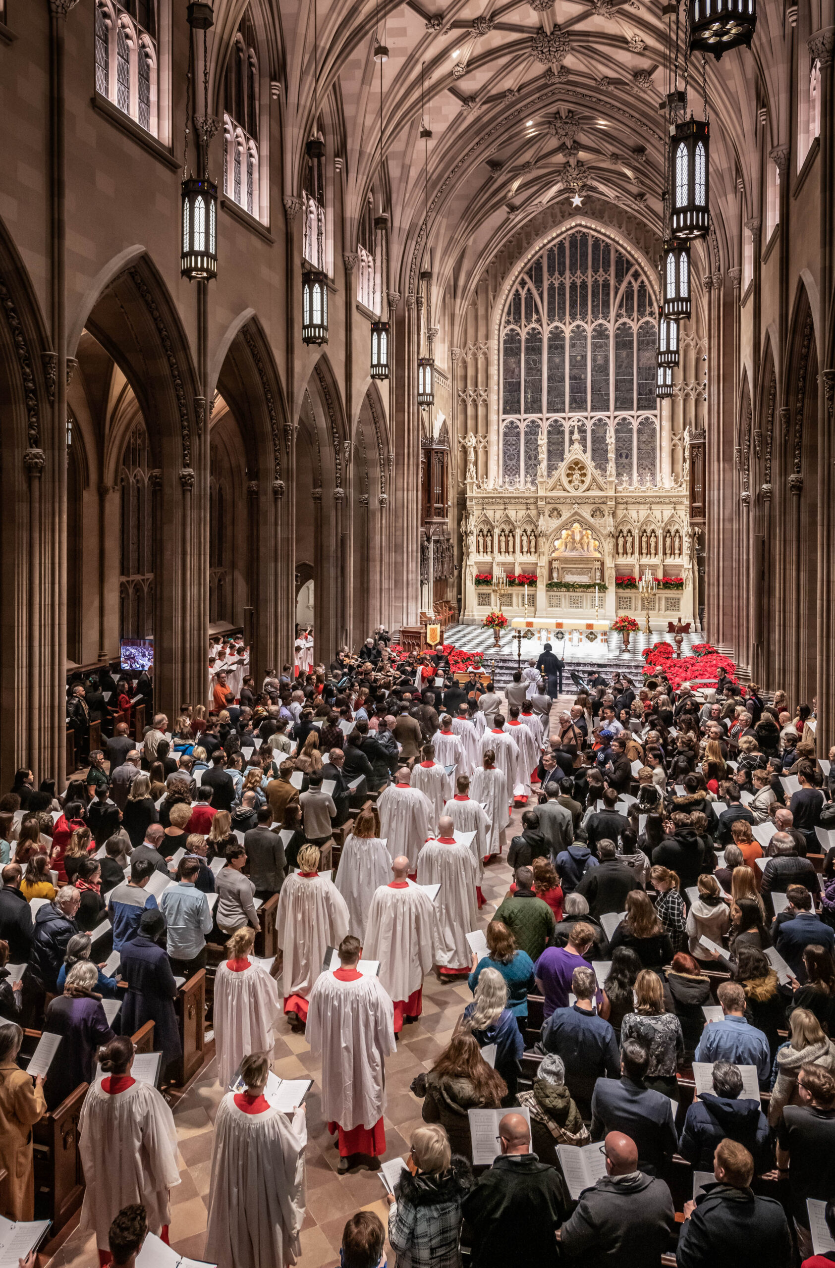 Christmas season service, choir procession. Trinity Church, New York, New York. © Colin Winterbottom