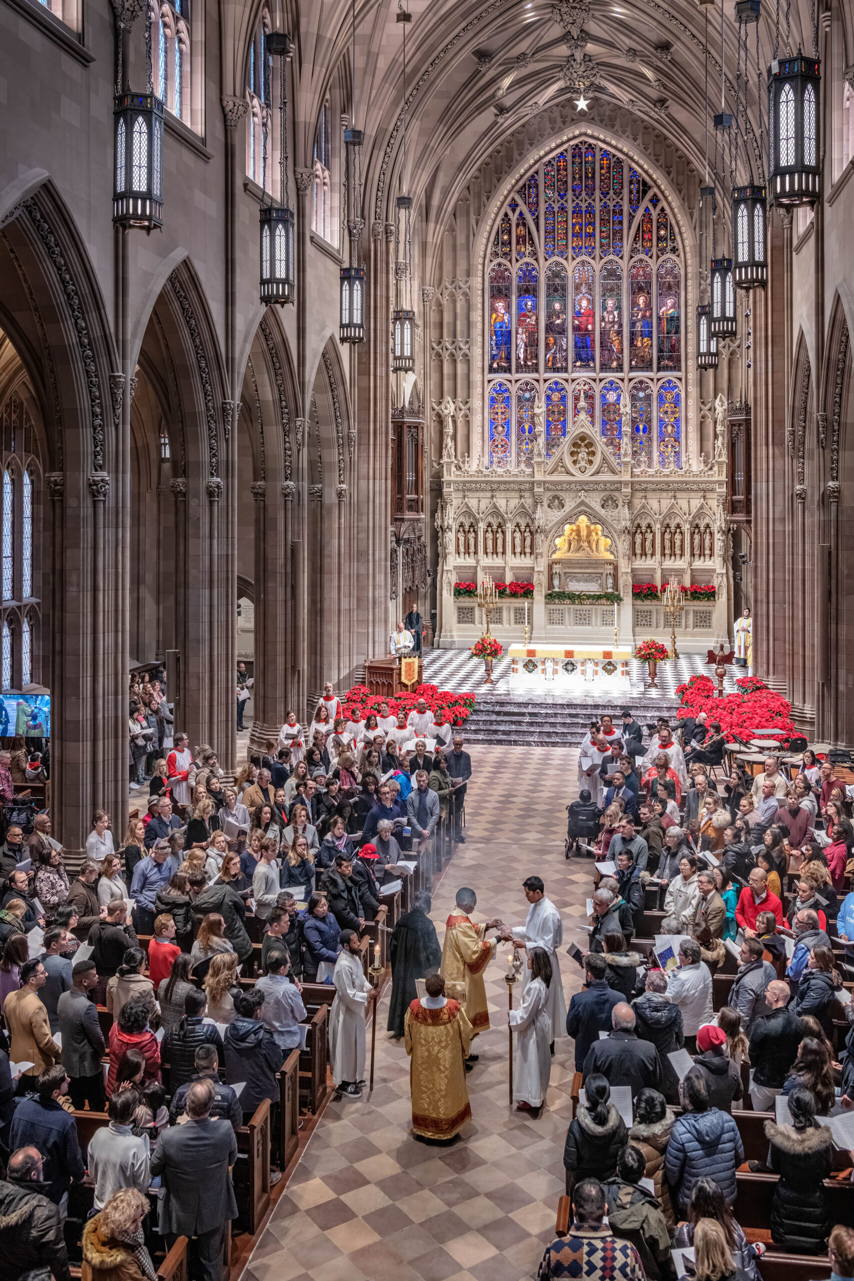 Christmas season service, choir procession. Trinity Church, New York, New York. © Colin Winterbottom