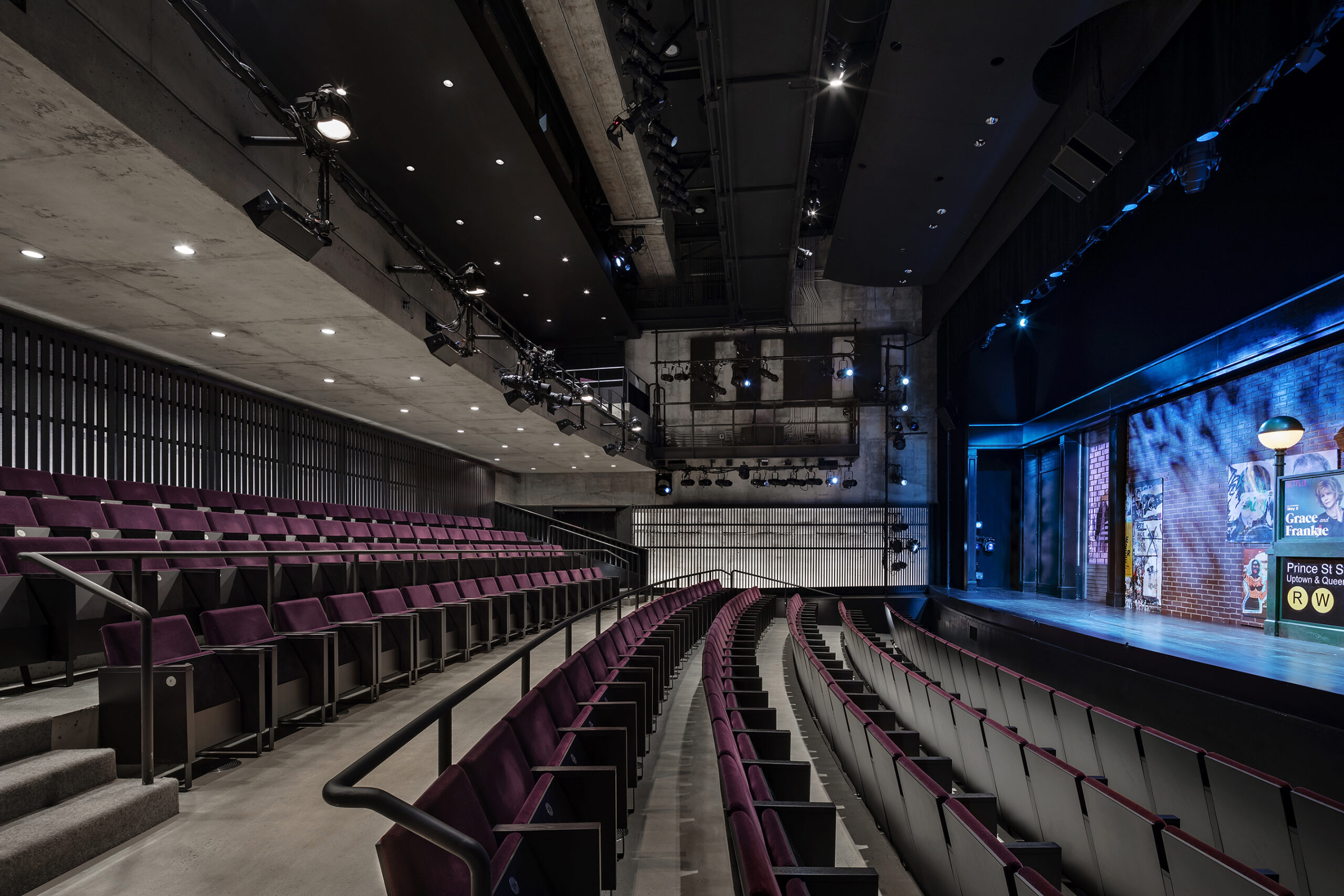 The 245-seat Newman Mills Theater. Robert W. Wilson MCC Theater Space, New York, New York. © Michael Moran / OTTO
