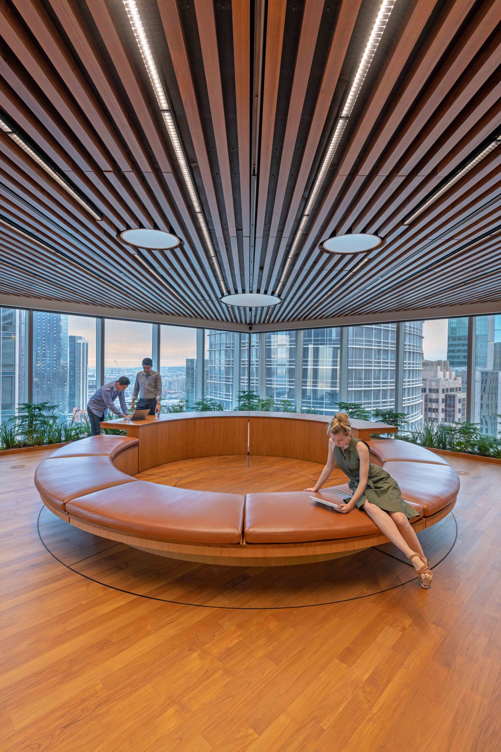 Salesforce East - Conference Table, San Francisco, California. © Jasper Sanidad. Conference table deployed with six segments as seating and two segments at a conference table height.