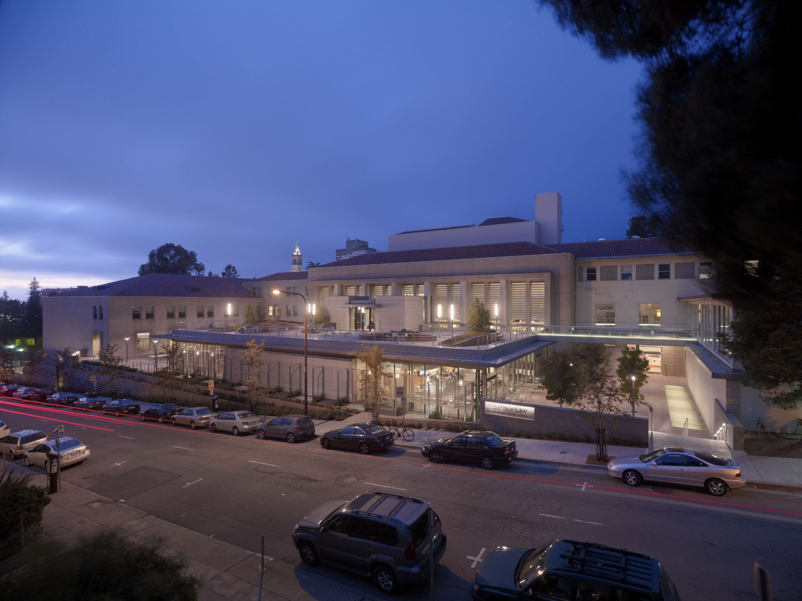 University of California, Berkeley School of Law South Addition, Berkeley, California © Tim Griffith